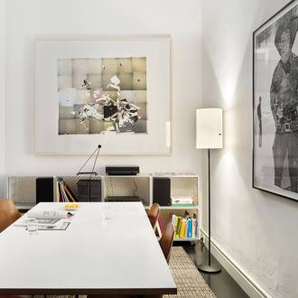 serien.lighting Club S LED vloerlamp, zwart zwart, wit