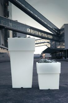 Serralunga 1825 Bloembak Maranello Wit Verlicht