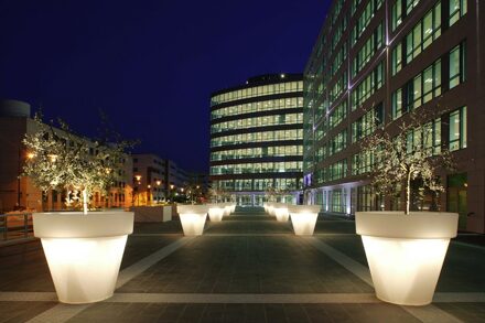 Serralunga 1825 Serralunga Bordato Liscio 110 Wit Verlicht