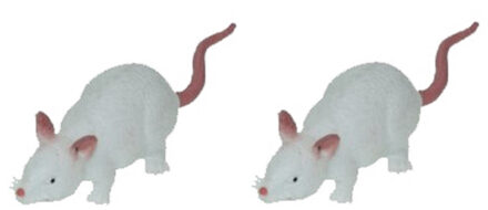 Set van 2x stuks witte rubberen nep/namaak dieren rat 11 cm