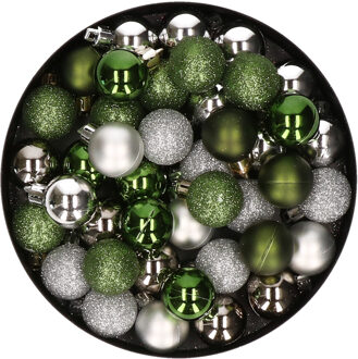 Set van 40x stuks kunststof kerstballen mix zilver en groen 3 cm