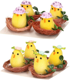 Set van 8x Paaskuikentjes in mand - 4 cm - 2 varianten