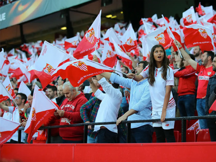 Sevilla FC vs Levante UD (La Liga) (Eigen vervoer)