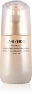 SHISEIDO Benefiance Wrinkle Smoothing Day Emulsion dagcrème 75 ml Gezicht