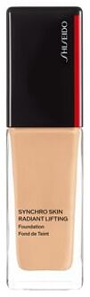 SHISEIDO Synchro Skin Radiant Lifting Foundation SPF 35 PA++++ 250 Sand