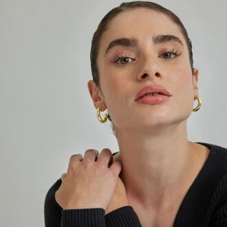 Shiwa oorbellen afgewerkt met 18K geelgoud plating