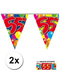 Shoppartners Leeftijd versiering - 2x vlaggenlijnen 55 jaar - met gratis sticker - feestartikelen - verjaardag Multi