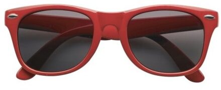 Shoppartners Zonnebril rood - UV400 bescherming - Wayfarer model - Zonnebrillen voor dames/heren/volwassenen