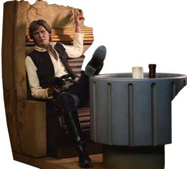 Sideshow Collectibles Star Wars Episode IV Mixed Media Premium Format Figure Han Solo: Sorry About the Mess 32 cm