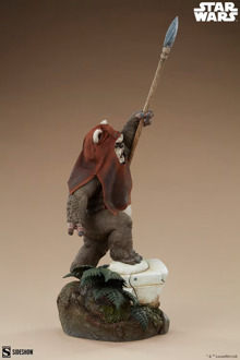 Sideshow Star Wars Wicket Premium Format Figure