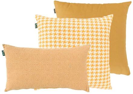 Sierkussenset   Cuba yellow met poule yellow 50x50cm en Jesse yellow 50x30cm