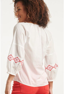 Smashed Lemon 24123 ademende te top met tribal borduurwerk | Wit