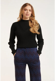 Smashed Lemon 24624 e fijngebreide top met ronde hals | Zwart