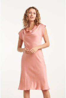 Smashed Lemon 25213 waterfall styled satijn jurk | Roze - XXL