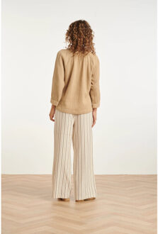 Smashed Lemon Mousseline top met v-hals | Beige