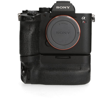 Sony Sony A7R IV + Patona grip - 79.079 clicks