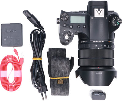 Sony Tweedehands Sony DSC-RX10 III CM1235 Zwart