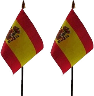 Spanje - 2x - mini vlaggetje van 10 x 15 cm op stokje - Landen vlag - H27 cm