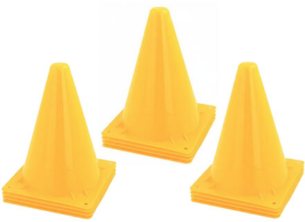 Sport/voetbal training pionnen - Set van 12x st - geel - 20 cm - Sport - Veldsporten