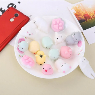 Squeeze Toy Mini Soft Silicone Squeeze Squeeze Animals Mochi Cat Pig Cake Bread Squishies Antisterss Fidget Toy Gift Hot Sale