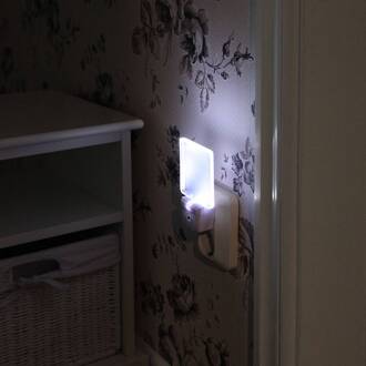 Star Trading LED-nachtlamp 357-11 voor het stopcontact wit, transparant