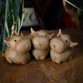 Steengoed Vet Koe Thee Set Huisdier Ornamenten Chinese Zodiac Prachtige Keramische Mini Leuke Thee Set Creatieve Keramische Home Kantoorbenodigdheden 3 fat cows