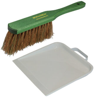 Stevige houten stoffer en blik lichtgrijs metaal voor buiten