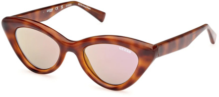 Stijlvolle zonnebril in blauwe tint Guess , Brown , Unisex - 50 MM