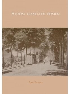 Stoom Tussen De Bomen