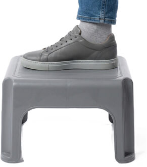 Storage Solutions Keukenkrukje / opstapje - grijs - kunststof - L38 x B29 x H24 - anti-slip