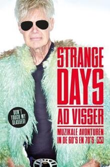 Strange days - Boek Ad Visser (9460682154)