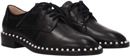 Stuart Weitzman Parels versierde Oxfords Zwart