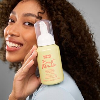 Styling Foam Umberto Giannini Strong Curls Styling Foam 300 ml