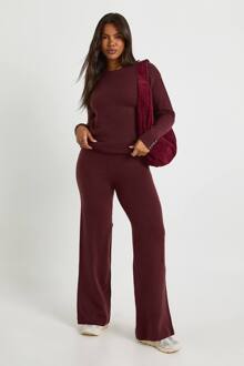Superzachte Oversized Trui Met Knoopmanchetdetail En Wijde Pijpen Broek Co-Ord, Burgundy - XL
