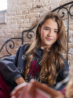 Sweater antra roseville voor meisjes in de kleur Houtskool - 164