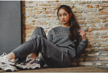 Sweater silver grey amsterdam voor meisjes in de kleur - maat 140 Grijs