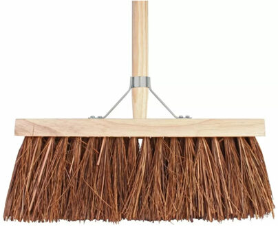 Talen Tools Buitenbezem - FSC hout - natuurvezel - 37 cm - 130 cm tuinbezem - Bezem