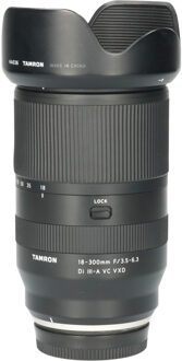 Tamron Tweedehands Tamron 18-300mm f/3.5-6.3 Di III-A VC VXD Fuji X-mount CM5950