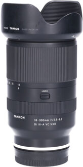 Tamron Tweedehands Tamron 18-300mm f/3.5-6.3 Di III-A VC VXD Sony E CM1754