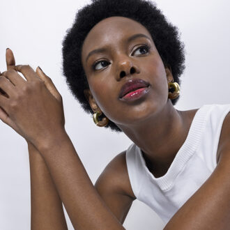 Tayris oorbellen afgewerkt in 18k geel goud Zwart - One Size