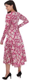 Ted Baker Aloria Afkledende Midi Dress in Roze