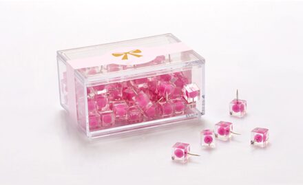 Tekening Leuke Push Pins Duim Voor Kurk Boord Of Travel World Map Kleurrijke Roze Duim Kopspijkers Kantoor Decoratieve Push pins paars