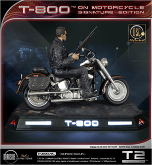 Terminator 2 Exclusive T-800 On Motorcycle Limited Signature Edition Statue by Darkside Collectibles Studio