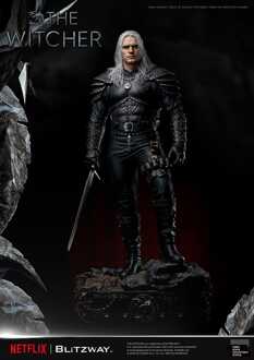 The Witcher Infinite Scale Statue 1/3 Geralt of Rivia 74 cm