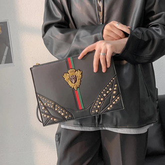 Tidog New hand bag street fashion personality rivet hand clutch bag