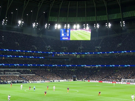 Tottenham Hotspur vs Nottingham Forest (Premier League) (Vliegtuig)