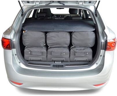 Toyota Avensis III 2008-2018 wagon Zwart