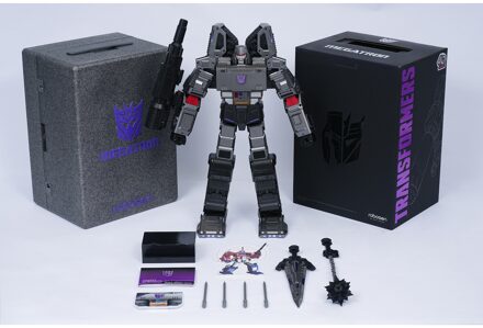 Transformers 40th Anniversary Megatron G1 Flagship Limited Edition Robot