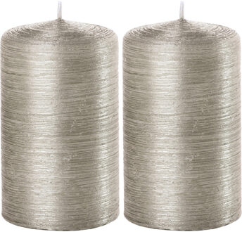 Trend Candles 2x Zilveren cilinderkaarsen/stompkaarsen 6 x 10 cm 25 branduren
