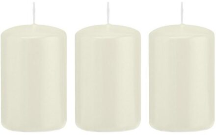 Trend Candles 3x Ivoorwitte woondecoratie kaarsen 5 x 8 cm 18 branduren